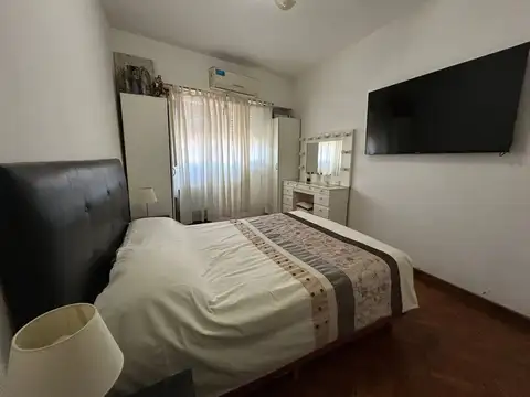 Depto Tipo Casa 2 ambientes con 1 baño