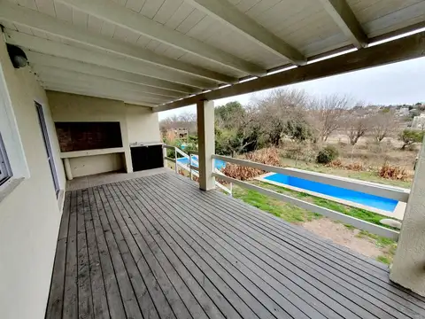 LA CALERA- BARRIO LA CUESTA CASA EN VENTA