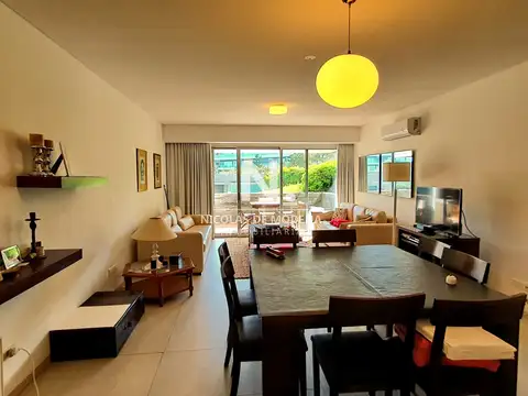 Vendo apartamento de 3 dormitorios y 3 baÃ±os. RincÃ³n del Indio, Punta del Este.
