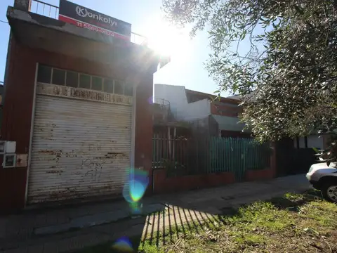 Terreno en Venta en Villa Luzuriaga, USD 104.000