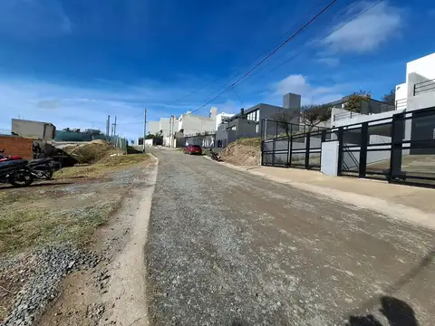 LOTE 1520 M2 EN ZONA EXCLUSIVA CUESTA COLORADA