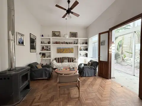Casa 7 ambientes con 4 baños