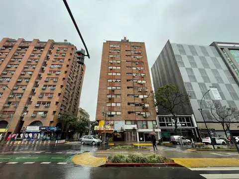 Departamento en Alquiler! A metros de la peatonal!