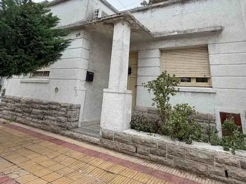 VENTA CASA 5AMB TEMPERLEY