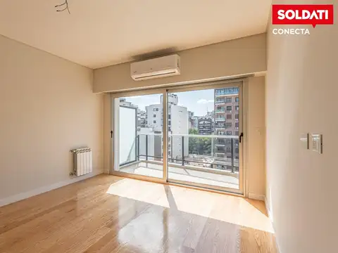 Departamento en  venta de 4 ambientes al frente con balcón, 2 cocheras cub. y baulera en Caballito