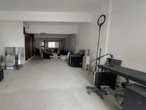 Alquiler de Local Comercial de 96 m² en Chacarita