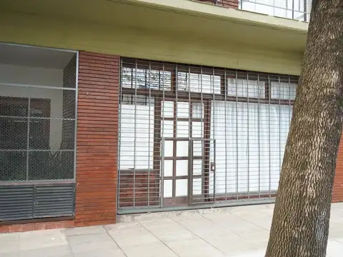 Alquiler de Local Comercial de 96 m² en Chacarita