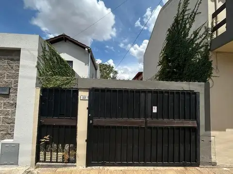 A METROS DE CAPITAL - CON COCHERA  - TERRAZA