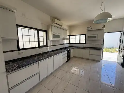 Casa en Alquiler en Comodoro Rivadavia, $ 1.700.000