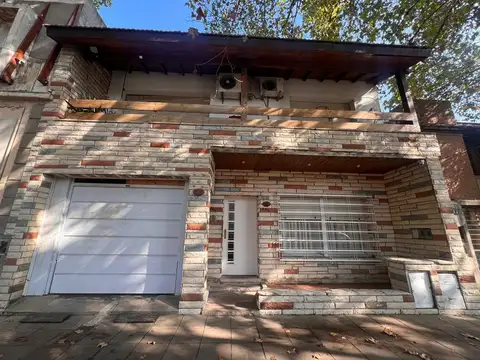 PH EN 5 AMBIENTES EN VENTA LOMAS DE ZAMORA