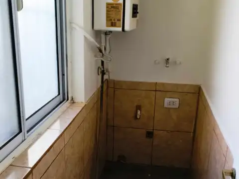 Coronel Ramón Lorenzo Falcón 3500, Piso 3