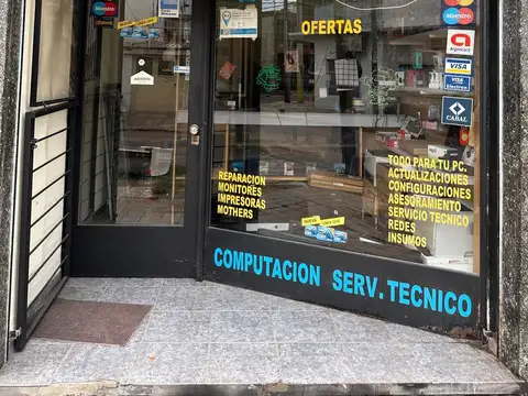 caseros 100, Piso pb