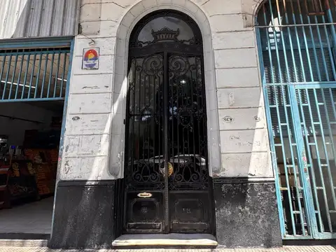 OPORTUNIDAD Excelente propiedad. Multiples usos