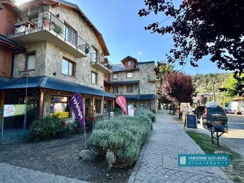 Curruhuinca 779  - Venta Locales Comerciales