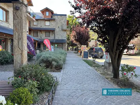 Curruhuinca 779  - Venta Locales Comerciales