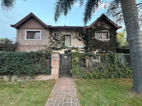 Casa en venta 5 ambientes Barrio Las Nazarenas, Villa Rosa