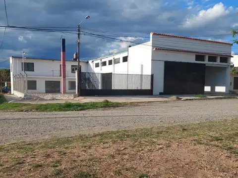 Oficinas y Galpon.