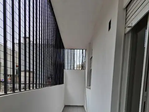 Chile 1500, Piso 2°