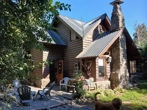 Linda casa en Lomas del Correntoso