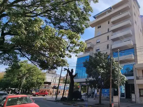 Hermoso Dpto de 3 dor c/ dep - VISTAS INCREIBLES