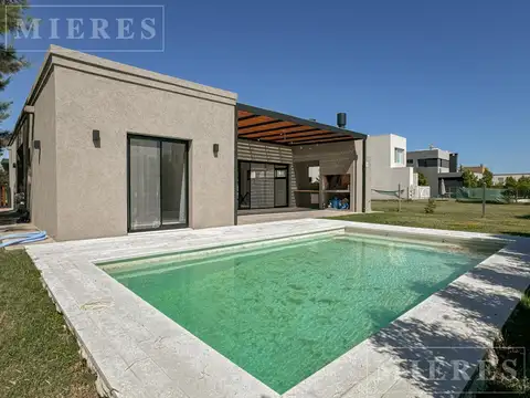 Casa en venta en Vila Marina I Lote interno