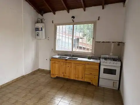 Venta, PH, 2 Ambientes, Jardín, Parrilla, Cochera, Morón