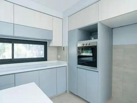 Casa en Venta en Las Golondrinas, USD 398.000
