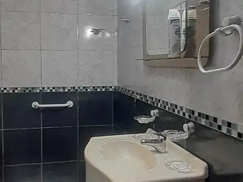 Depto Tipo Casa 3 ambientes con 1 baño
