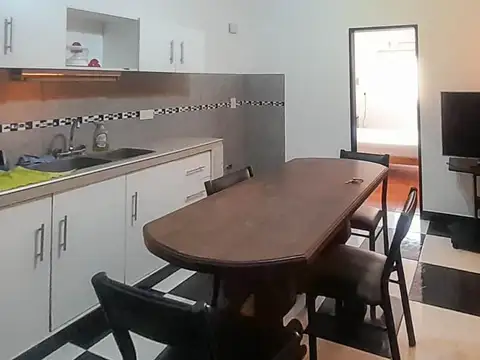 Depto Tipo Casa en Alquiler de 2 dormitorios