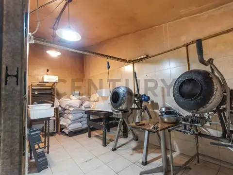 Local en Venta en Villa General Mitre, USD 260.000