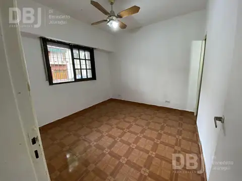 Depto Tipo Casa en Alquiler en Flores, $ 1.300.000