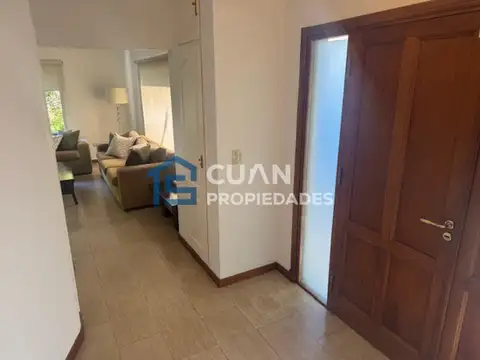Casa en Venta con 5 cocheras