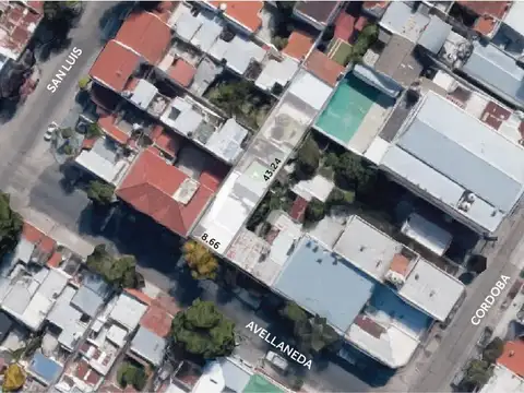 Lote, en el tradicional barrio Chavín.