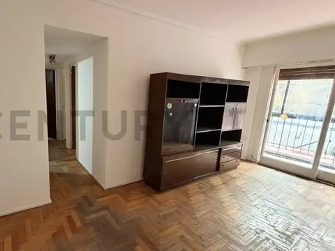 Terrada 500, Piso 1