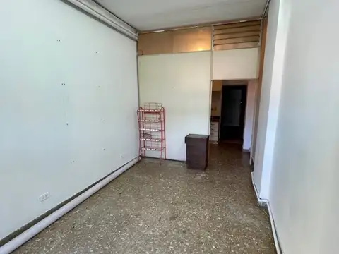 Local en Venta Via Púb.