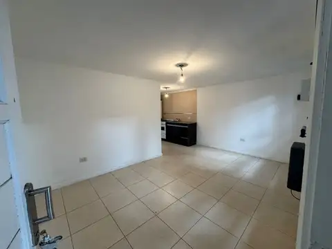 3 De Febrero 4300, Piso 1