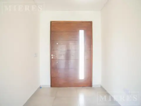 Casa en venta sobre lote interno en San Matias  Área 3