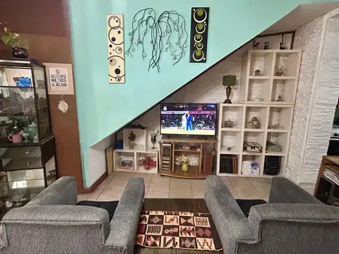 Depto Tipo Casa en Venta 52 años
