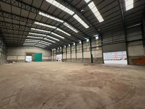 Galpón en alquiler de 4.600m2 con entrada por 2 calles en el Parque Industrial "ACE 12"