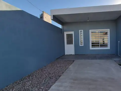 Depto Tipo Casa en Alquiler con 1 cochera