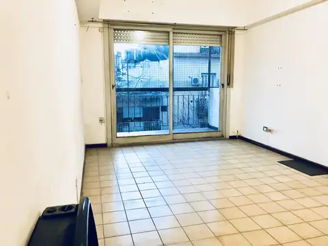 Departamento 2 ambientes - Venta- Balvanera- Con Balcón a la calle