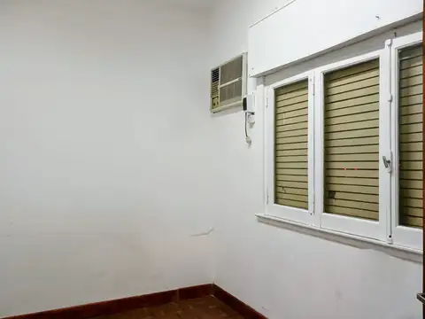 Oficina en Alquiler en Banfield, $ 900.000