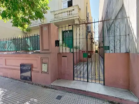 PH Histórico con Balcones y Terraza – CABALLITO