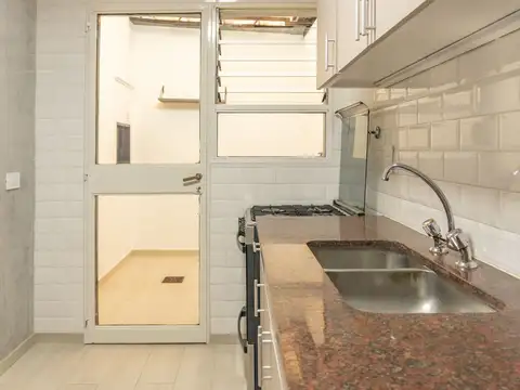 Depto Tipo Casa en Alquiler en Olivos, $ 2.300.000