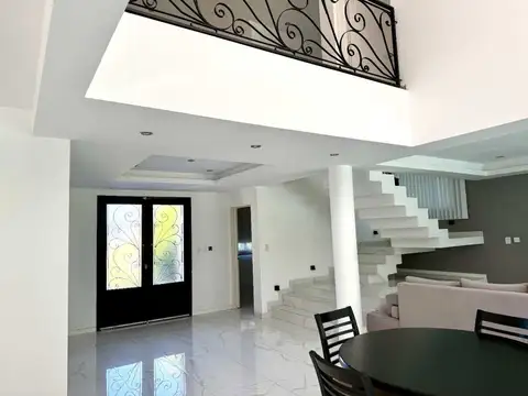Casa en Venta de 5 dormitorios