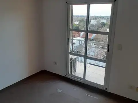 Hipólito Yrigoyen 800