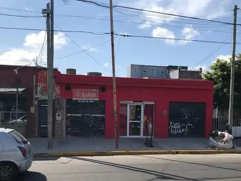 Av. Santa Fe 1300