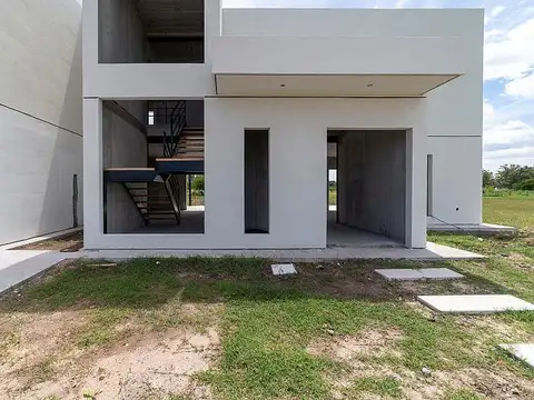 Casa en Venta en Ezeiza, USD 386.000