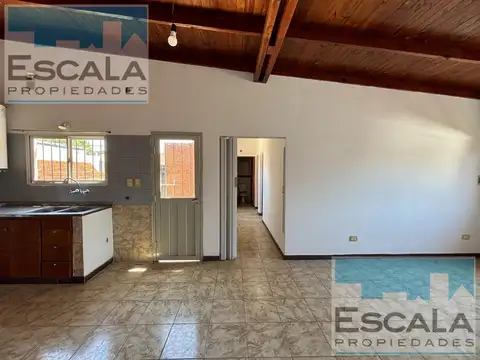 Casa 3 ambientes con 1 baño