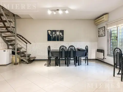 Casa en Venta con 1 cochera